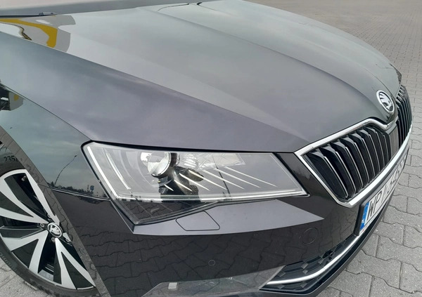 Skoda Superb cena 72900 przebieg: 125000, rok produkcji 2015 z Pakość małe 596